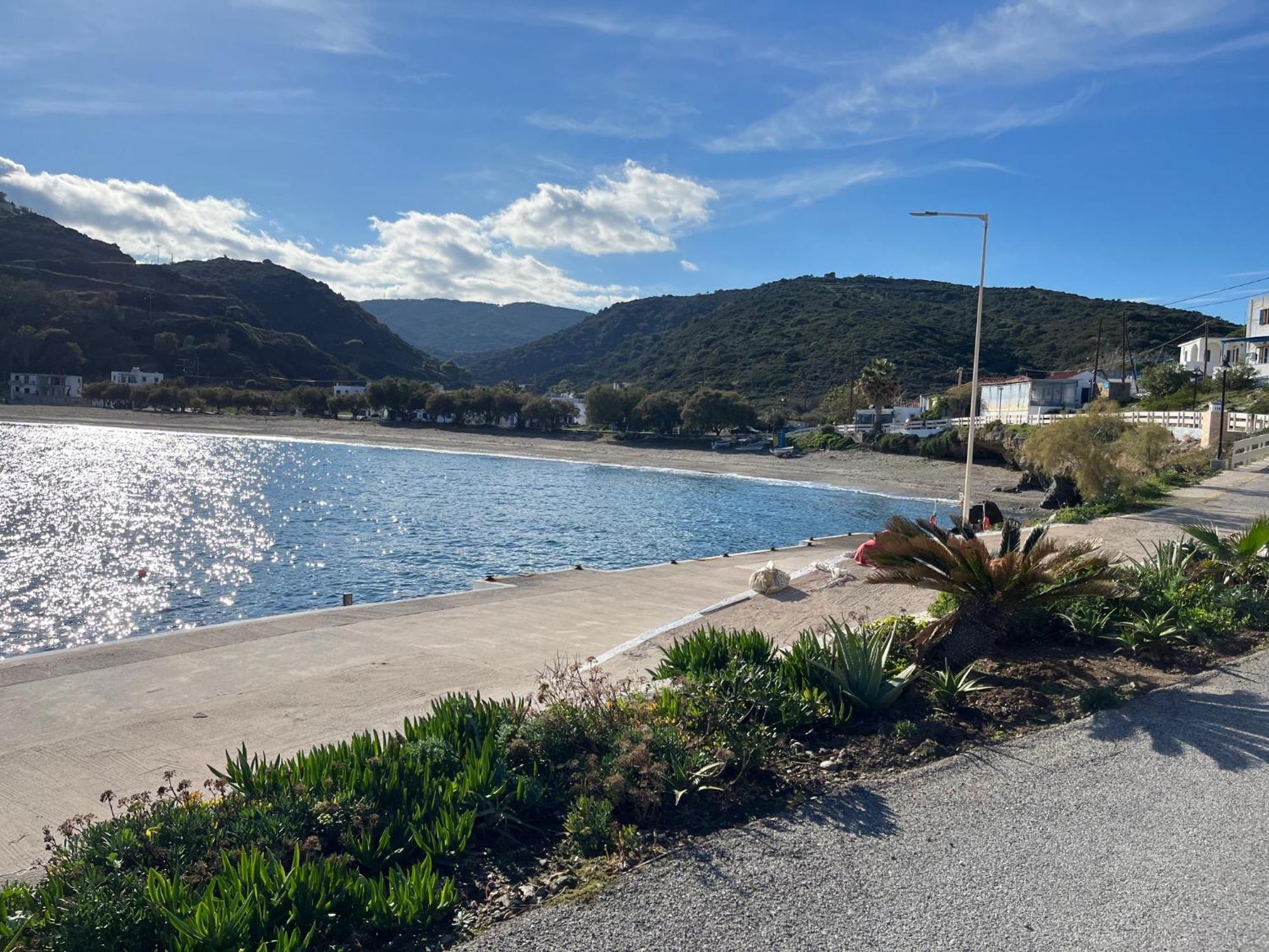 Ξενοδοχειο Ακρωτηρι Hotell Platia Ammos Exteriör bild